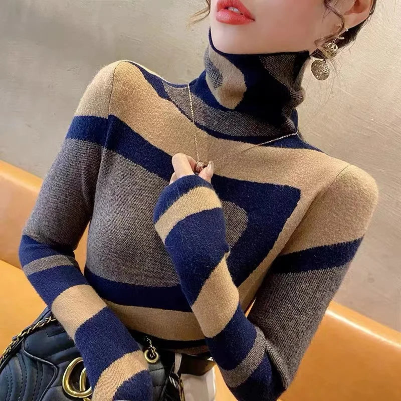 Multishade Geometric Turtleneck Knit Top