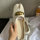 Twisted Tea Time Flat Sandals